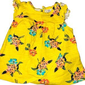 Girls outfit size 3 months